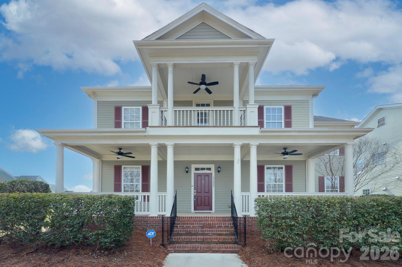 14632 Holly Springs Drive, Huntersville, NC 28078 Main Photo