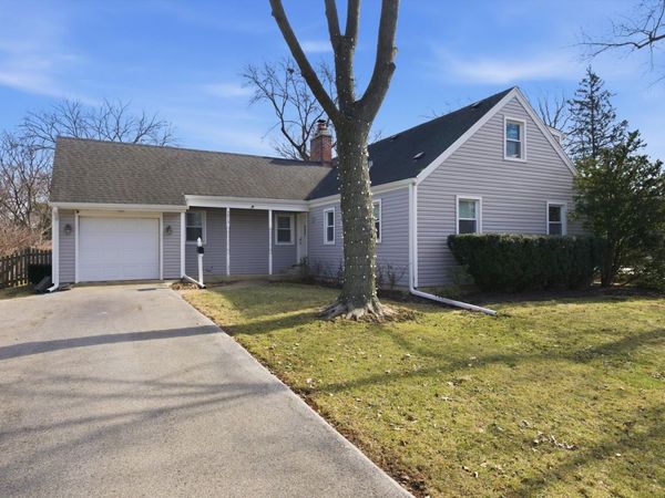 5813 Dunham Road, Downers Grove, IL 60516