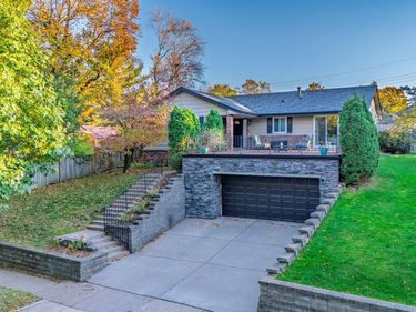 2 Belvidere Street E, Saint Paul, MN 55107