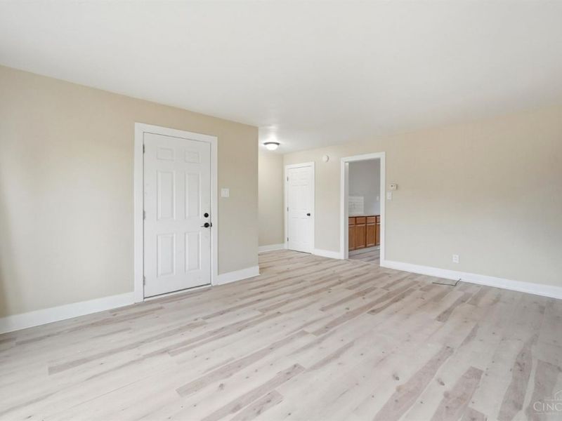 3150 Banning Road, Colerain Township, OH 45239 Photo 7