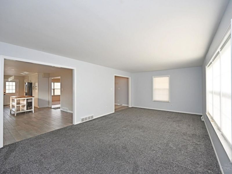 1939 Lady Ellen Drive, Cincinnati, OH 45230 Photo 10