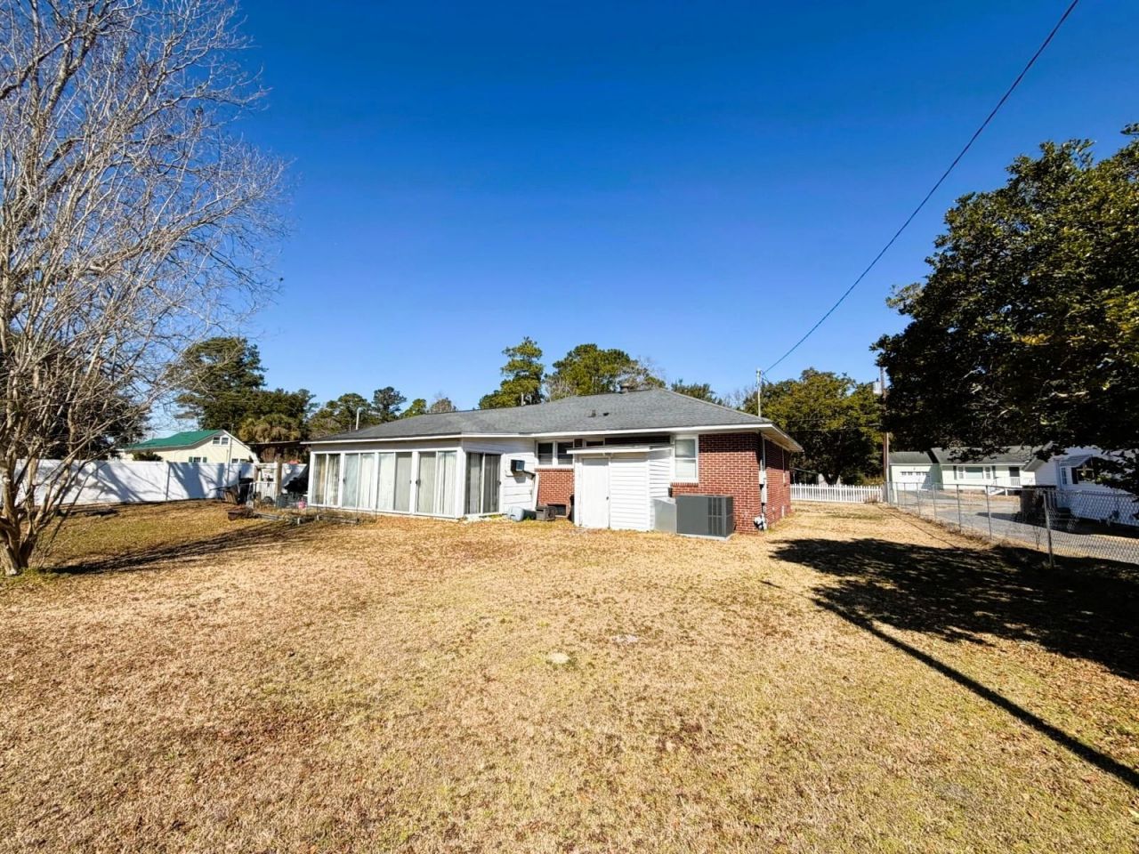 811 Cedar St.  Photo 11