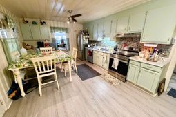 811 Cedar St.  photo 4