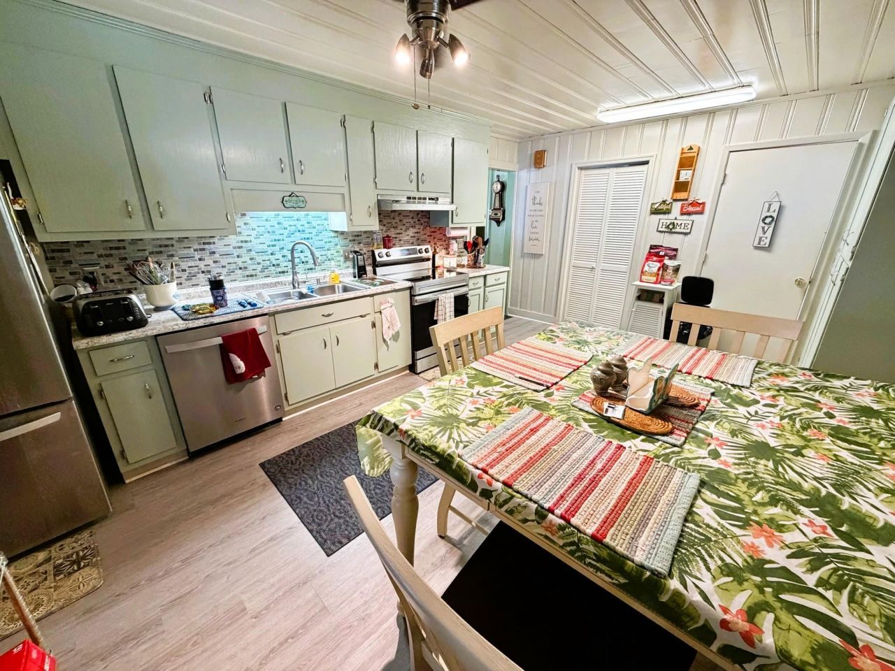 811 Cedar St.  Photo 34