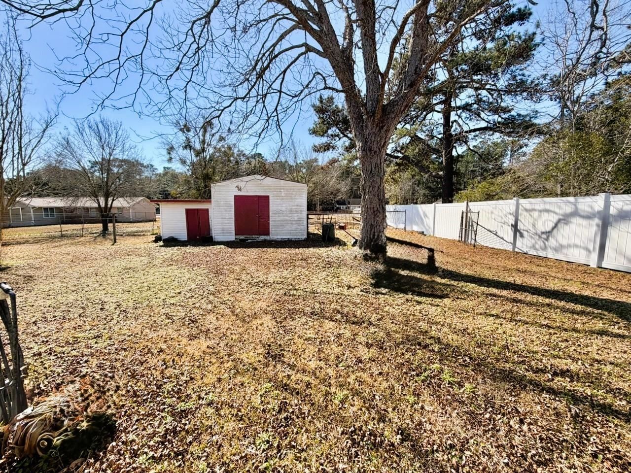 811 Cedar St.  Photo 5