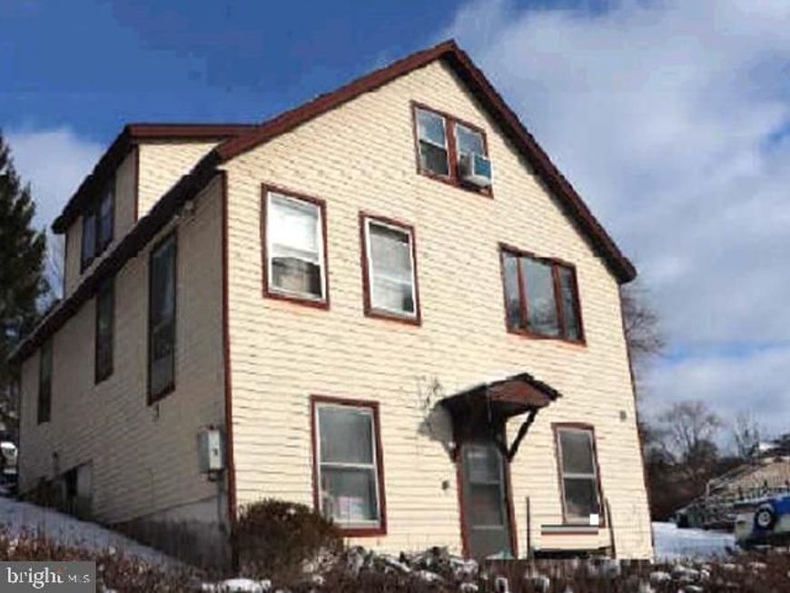 134 Mahon Ave, Factoryville, PA 18419 Main Photo