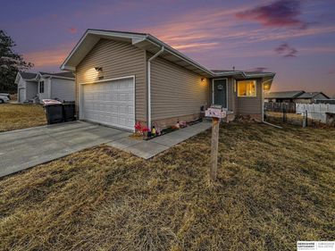 1919 SW 27th Street, Lincoln, NE 68522