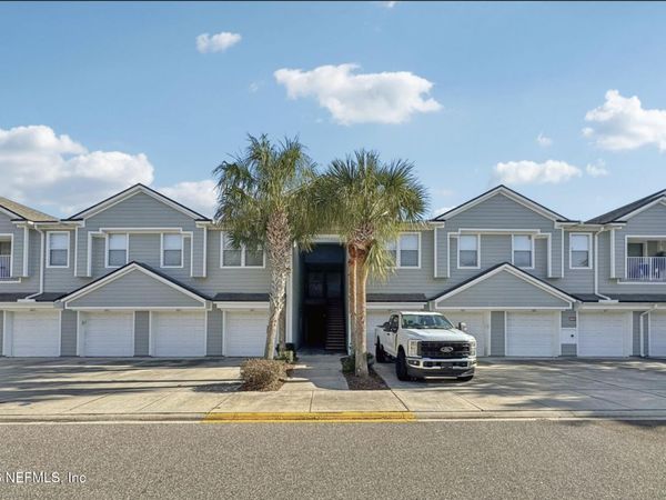7067 DEER LODGE Circle, Unit 106, Jacksonville, FL 32256