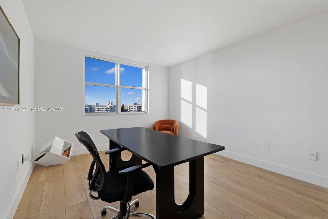 9111 E Bay Harbor Dr , Unit PH-D, Bay Harbor Islands, FL 33154 Photo