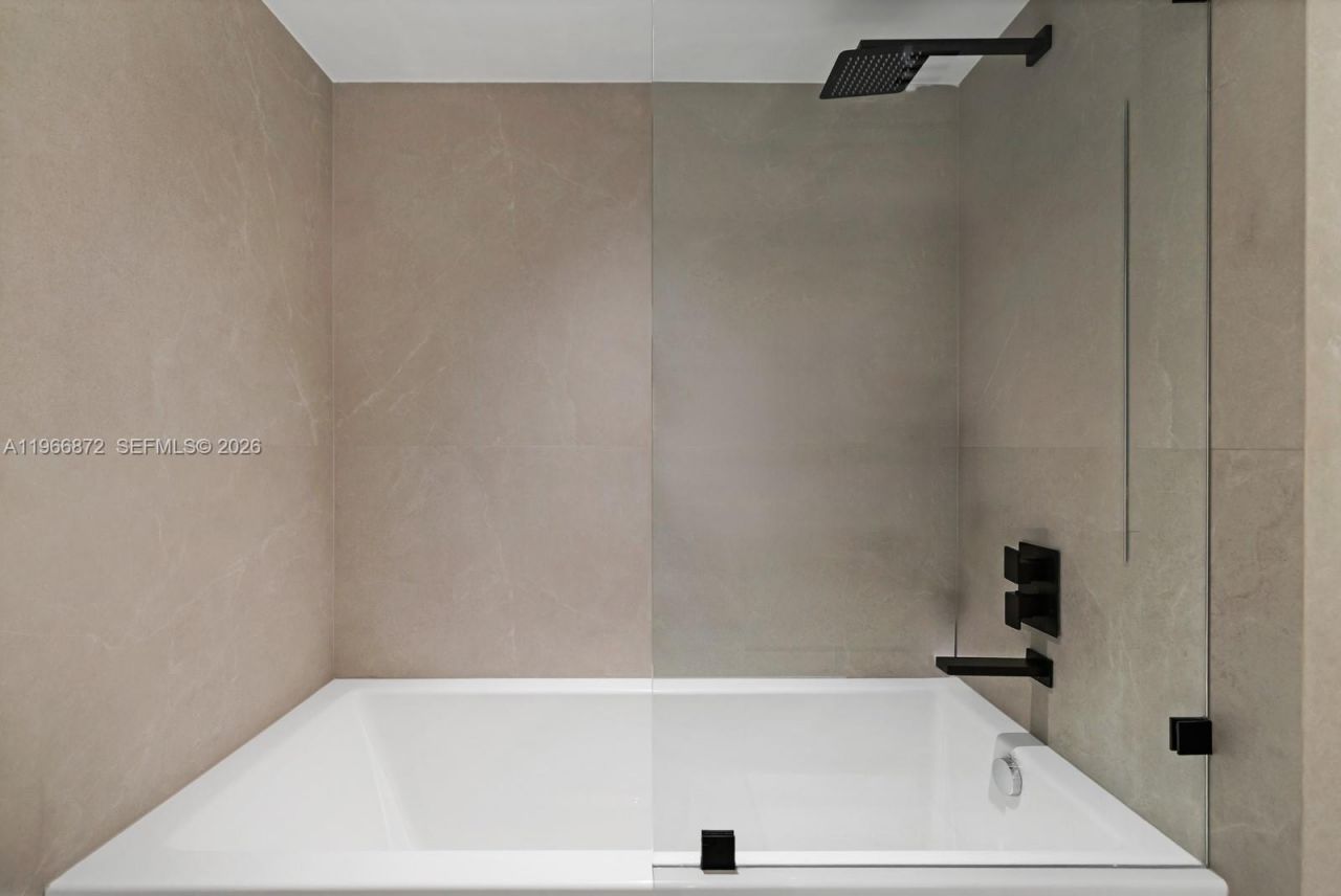 9111 E Bay Harbor Dr , Unit PH-D, Bay Harbor Islands, FL 33154 Photo