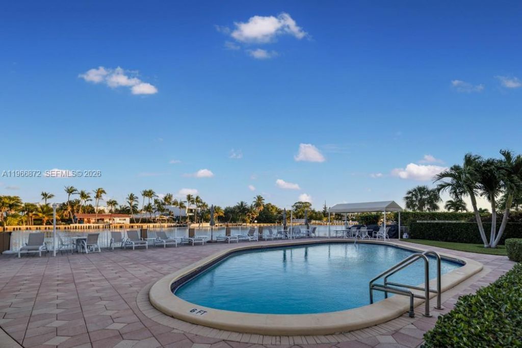 9111 E Bay Harbor Dr , Unit PH-D, Bay Harbor Islands, FL 33154 Photo