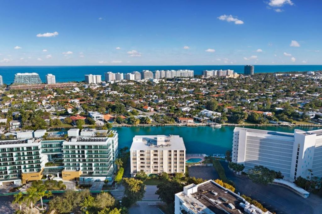 9111 E Bay Harbor Dr , Unit PH-D, Bay Harbor Islands, FL 33154 Photo