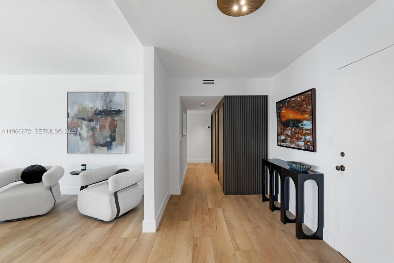 9111 E Bay Harbor Dr , Unit PH-D, Bay Harbor Islands, FL 33154 Photo