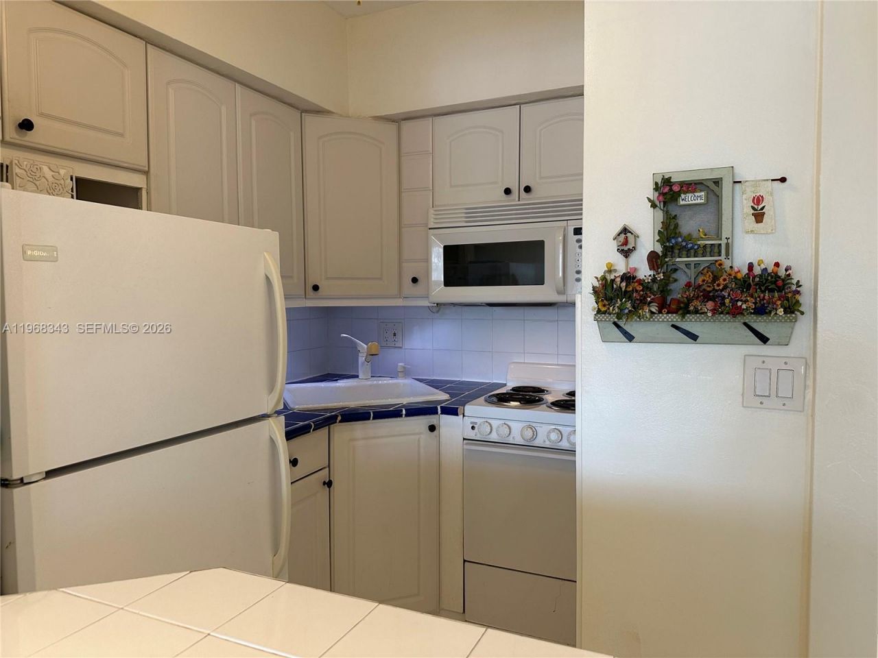 801 Atlantic Shores Blvd , Unit 206, Hallandale Beach, FL 33009 Photo