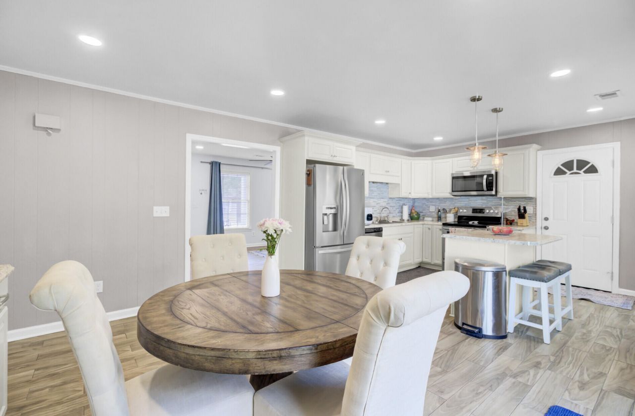 100 Catherine Street Photo 11