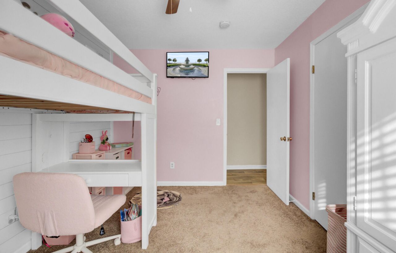 100 Catherine Street Photo 26