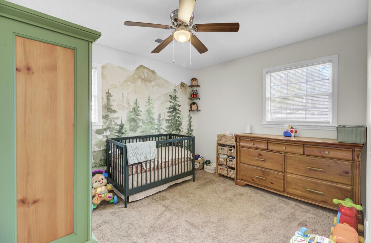 100 Catherine Street Photo 31