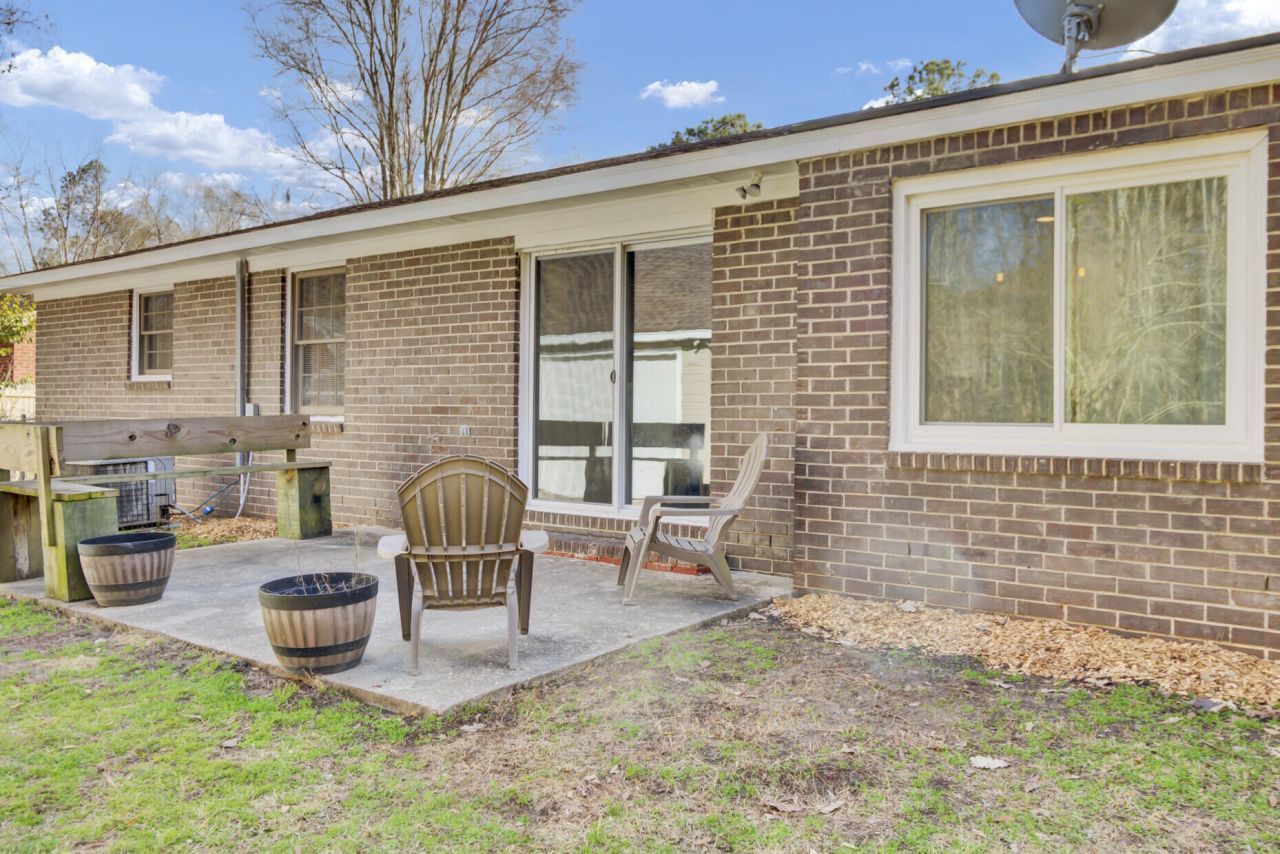 100 Catherine Street Photo 34