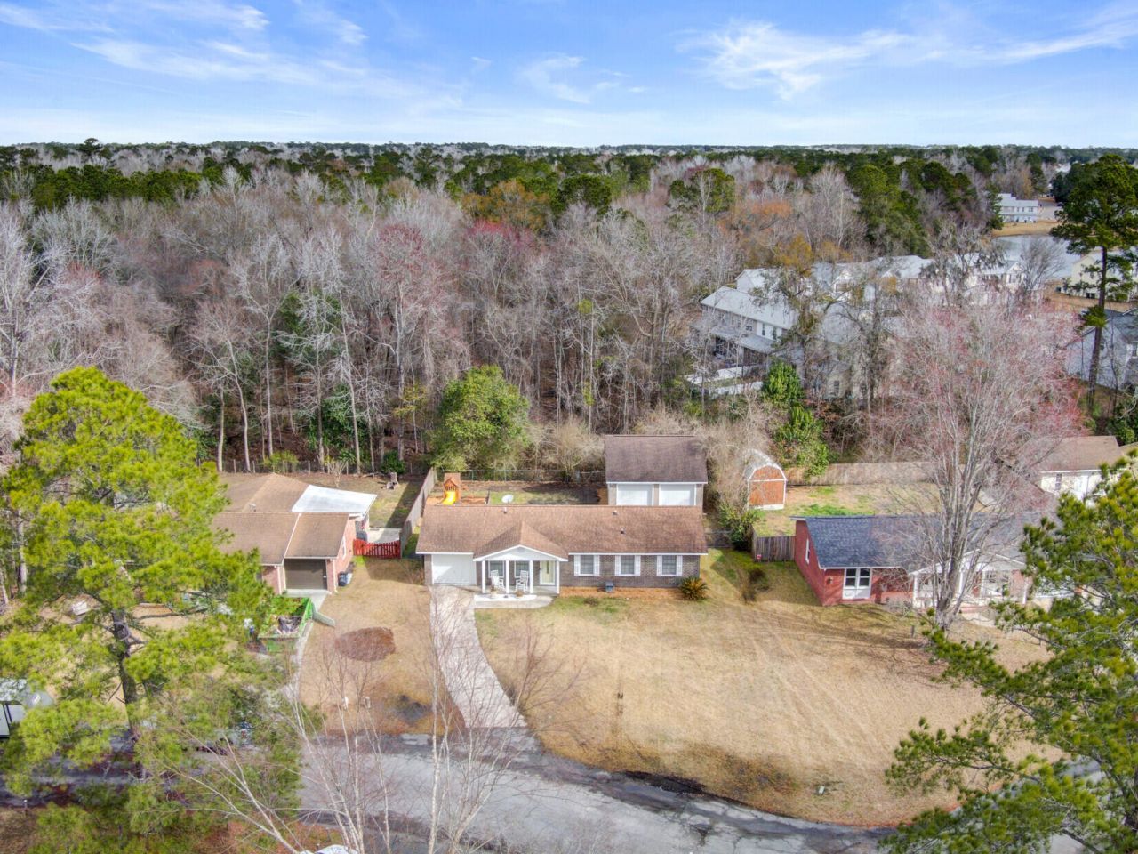 100 Catherine Street Photo 46