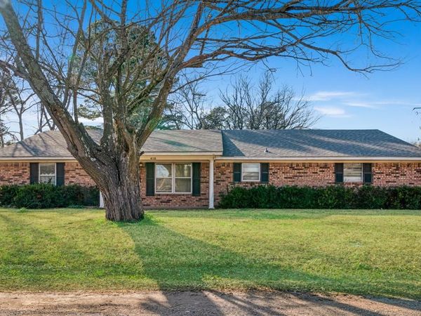 410 S Bois Darc Street, Blossom, TX 75416