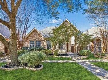 7495 Saint Stephens Square, Frisco, TX 75035
