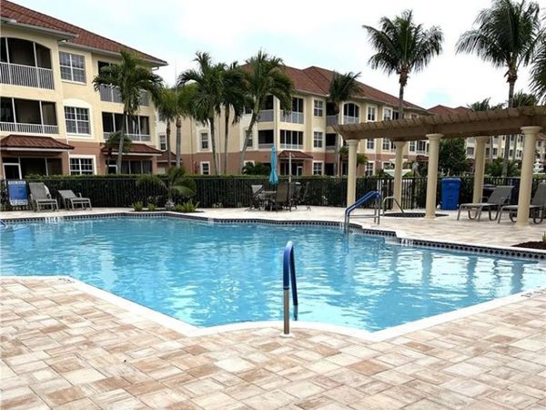 1137 Van Loon Commons CIR , Unit 202, CAPE CORAL, FL 33909