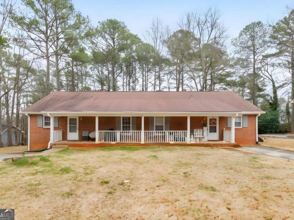 145 Hunters Lane, Fayetteville, GA 30215