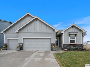 8352 S 169th Street, Omaha, NE 68136