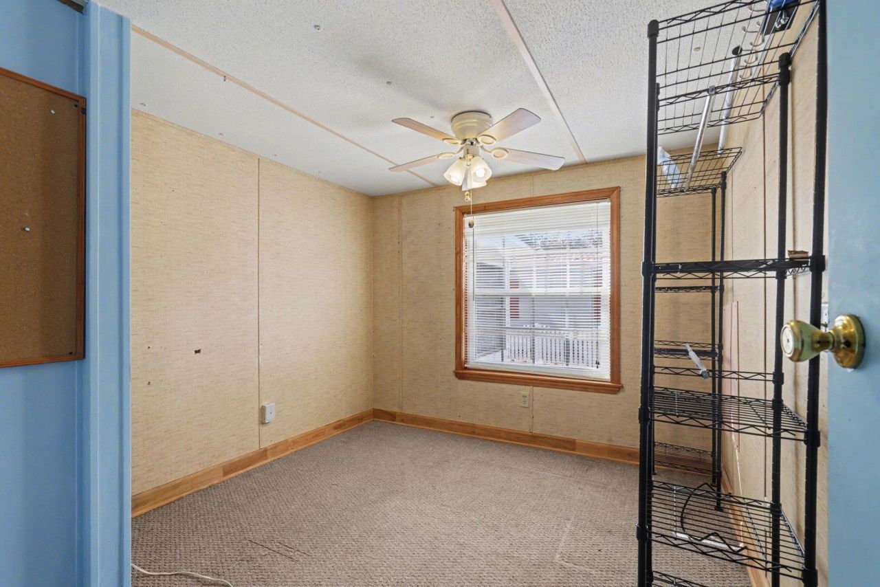 9700 Kings Rd. Photo 13