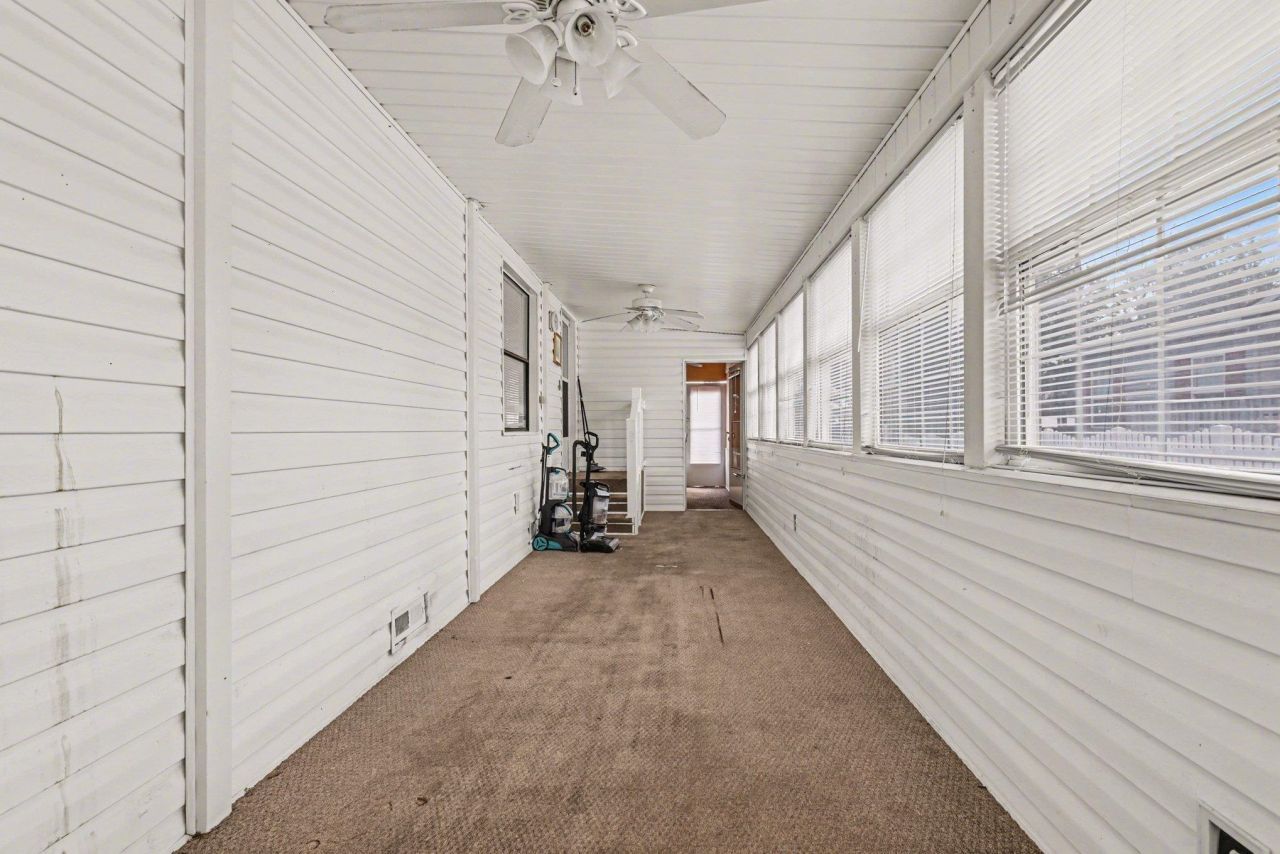 9700 Kings Rd. Photo 15