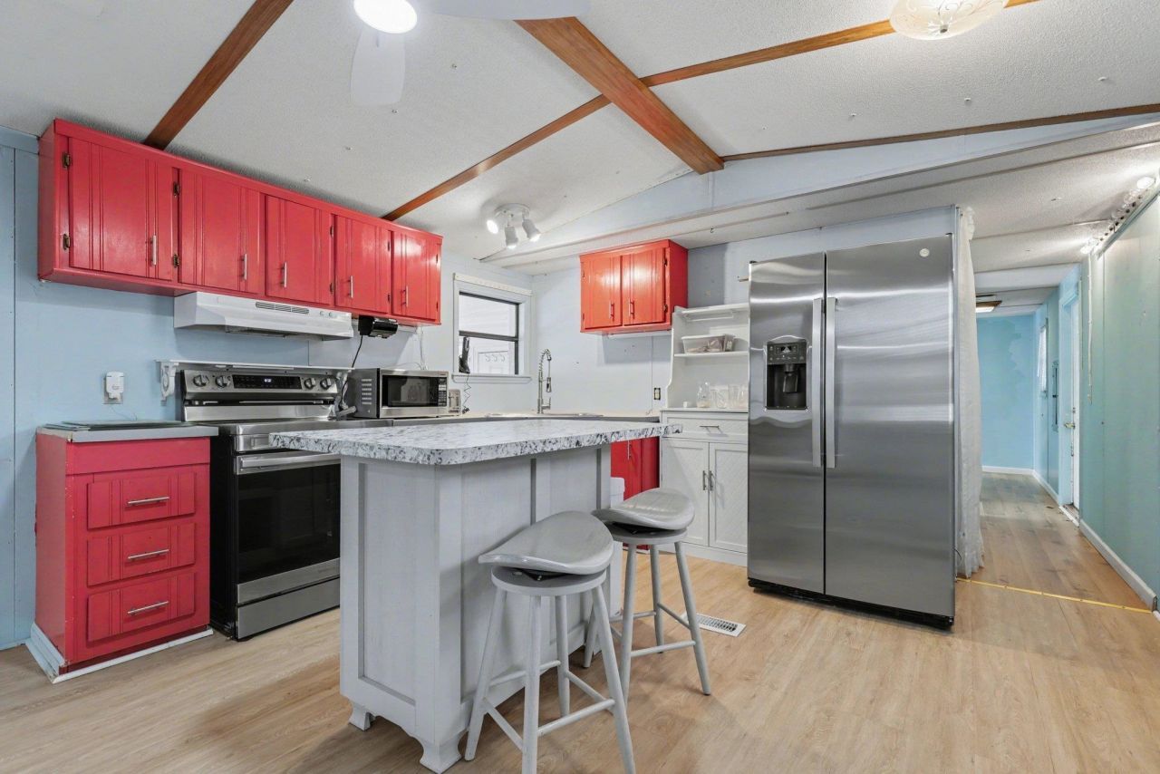 9700 Kings Rd. Photo 6