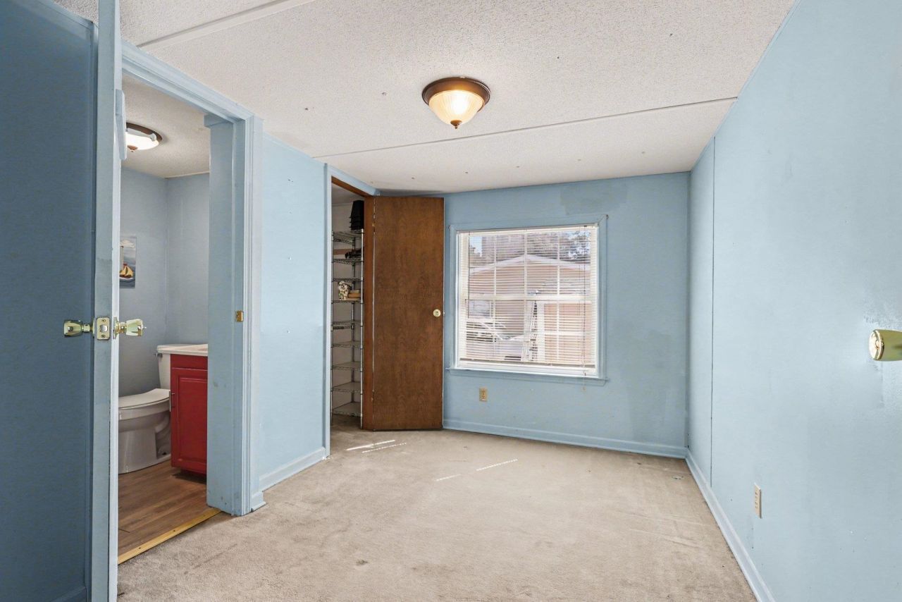 9700 Kings Rd. Photo 8