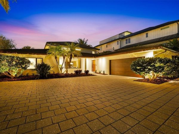 541 S WASHINGTON DRIVE, SARASOTA, FL 34236