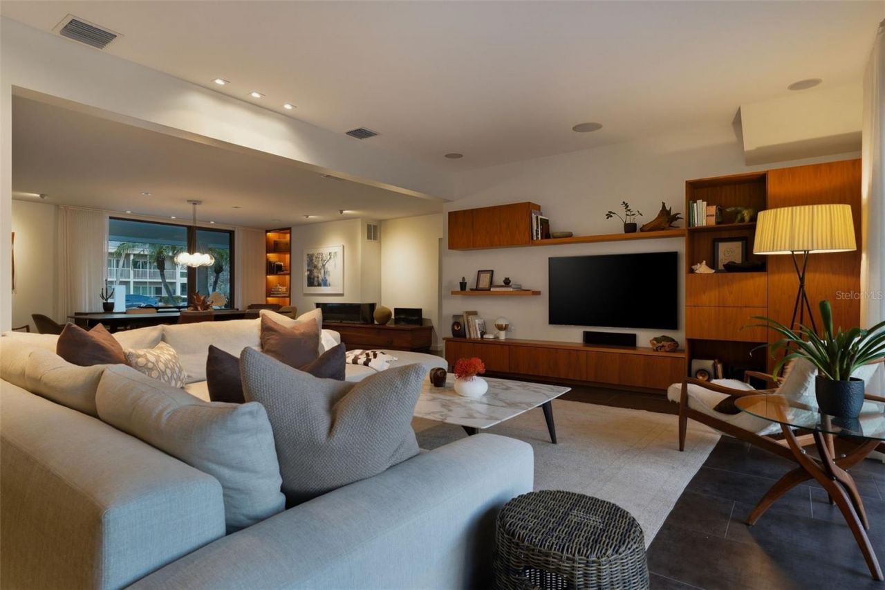 541 S Washington Drive, Sarasota, FL 34236 Photo