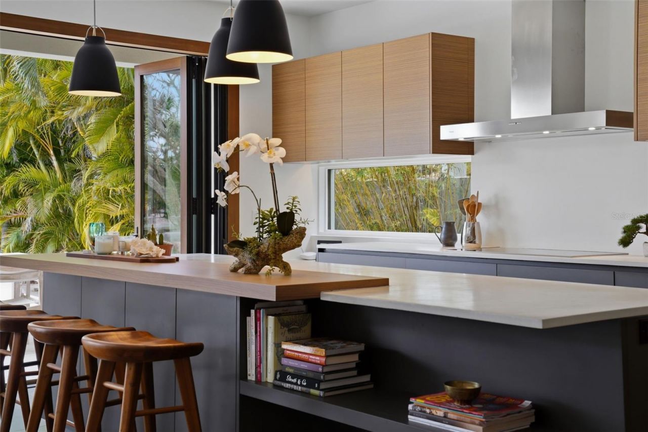 541 S Washington Drive, Sarasota, FL 34236 Photo