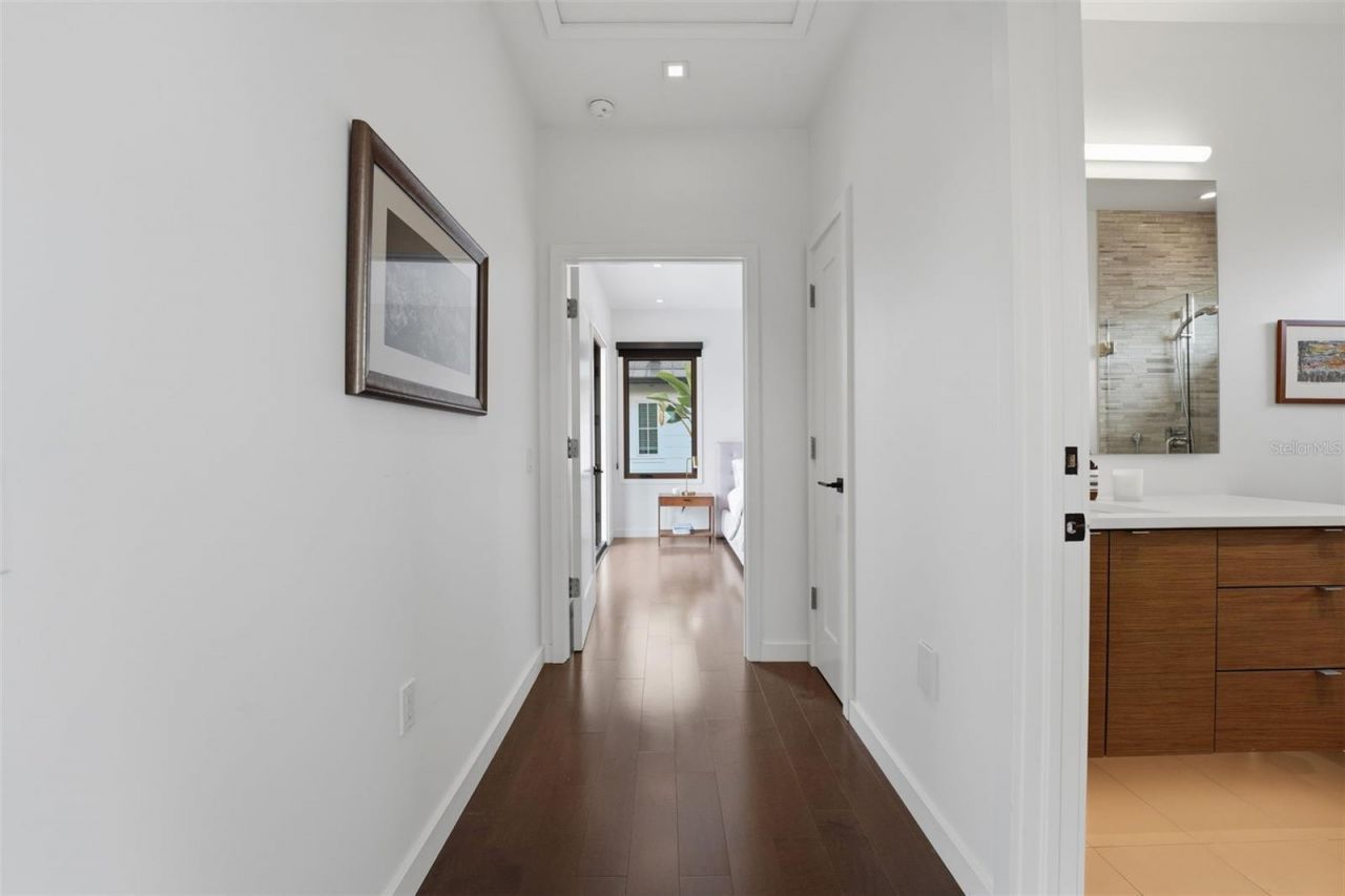 541 S Washington Drive, Sarasota, FL 34236 Photo