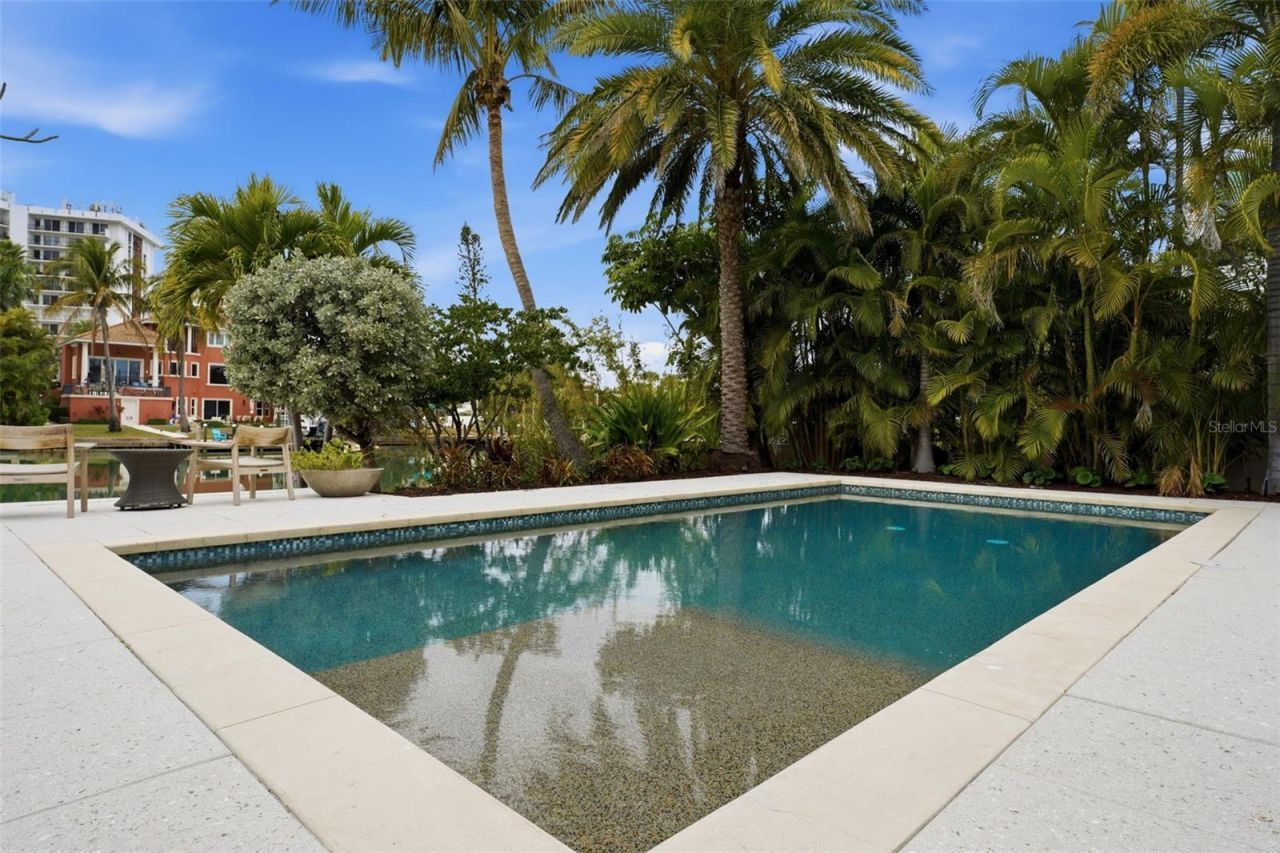 541 S Washington Drive, Sarasota, FL 34236 Photo