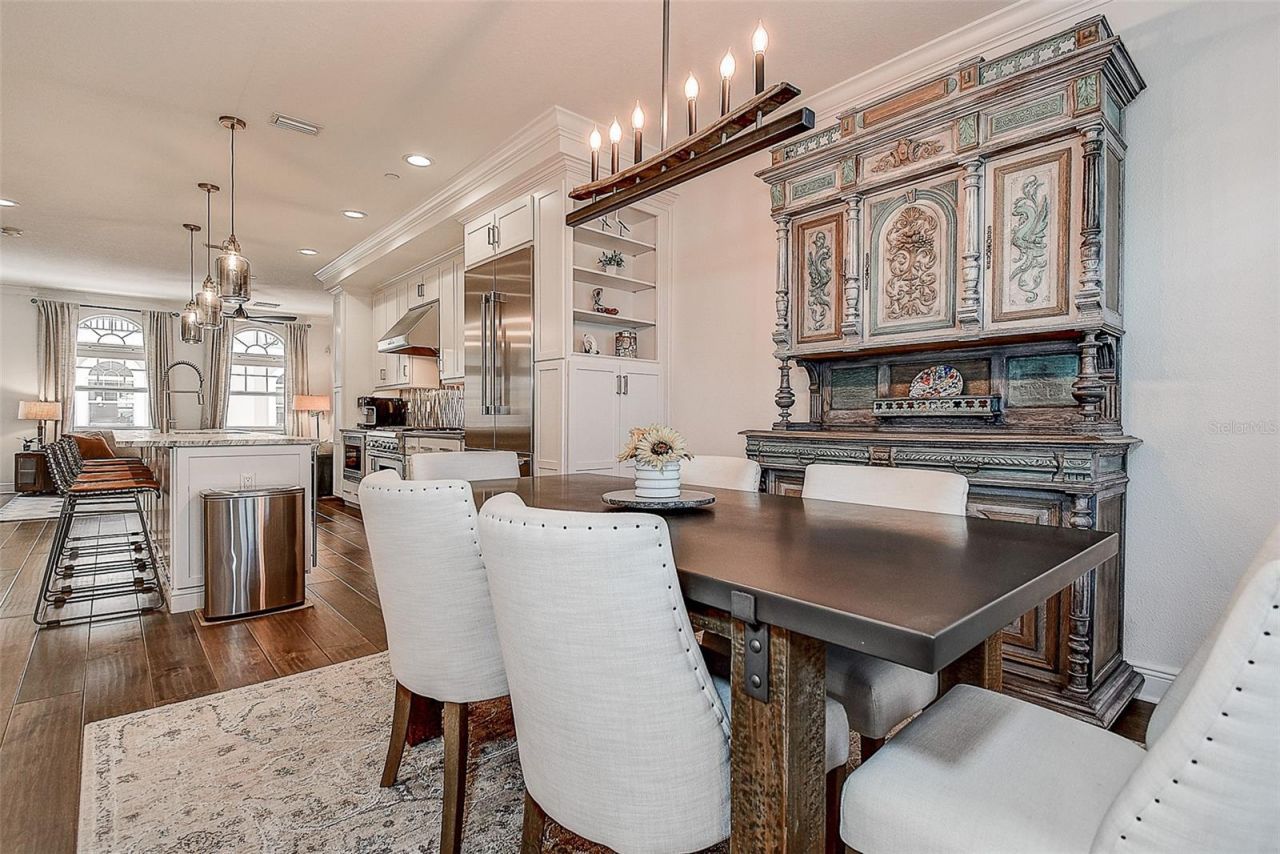 411 Regent Lane N, Saint Petersburg, FL 33701 Photo