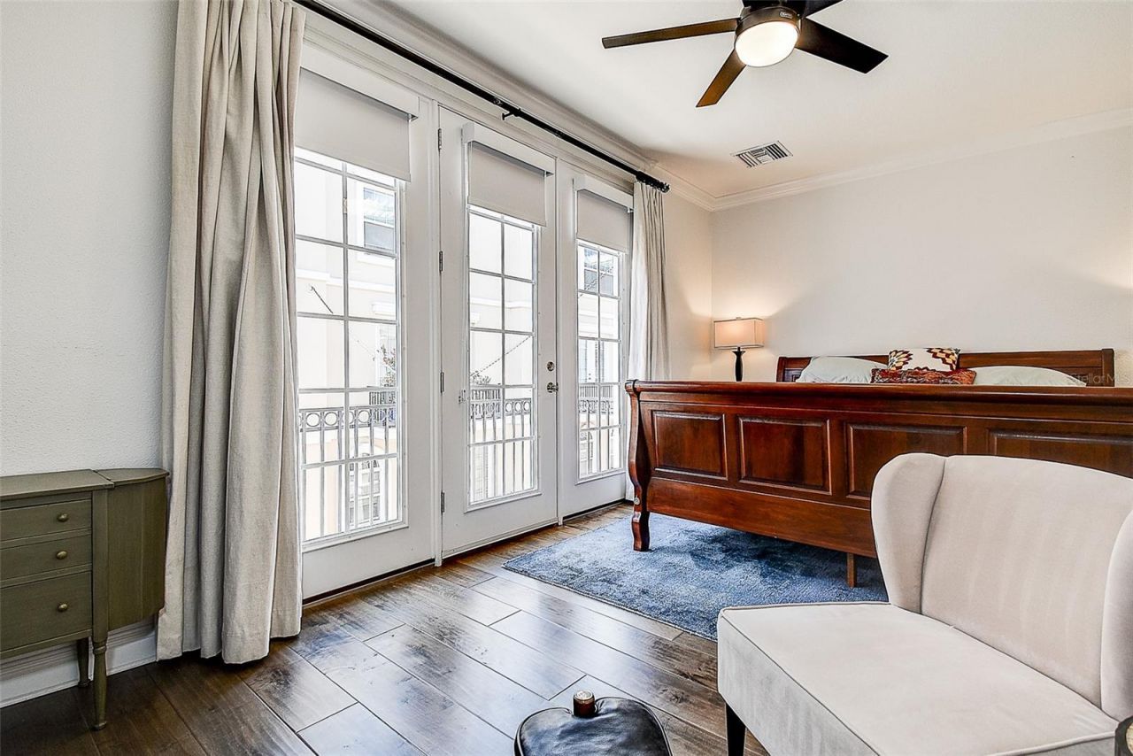 411 Regent Lane N, Saint Petersburg, FL 33701 Photo