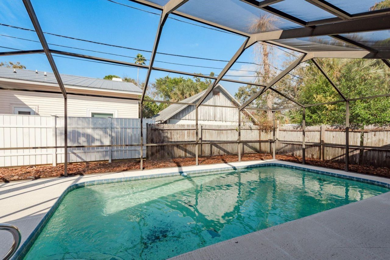 550 Ontario Avenue, Crystal Beach, FL 34681 Photo