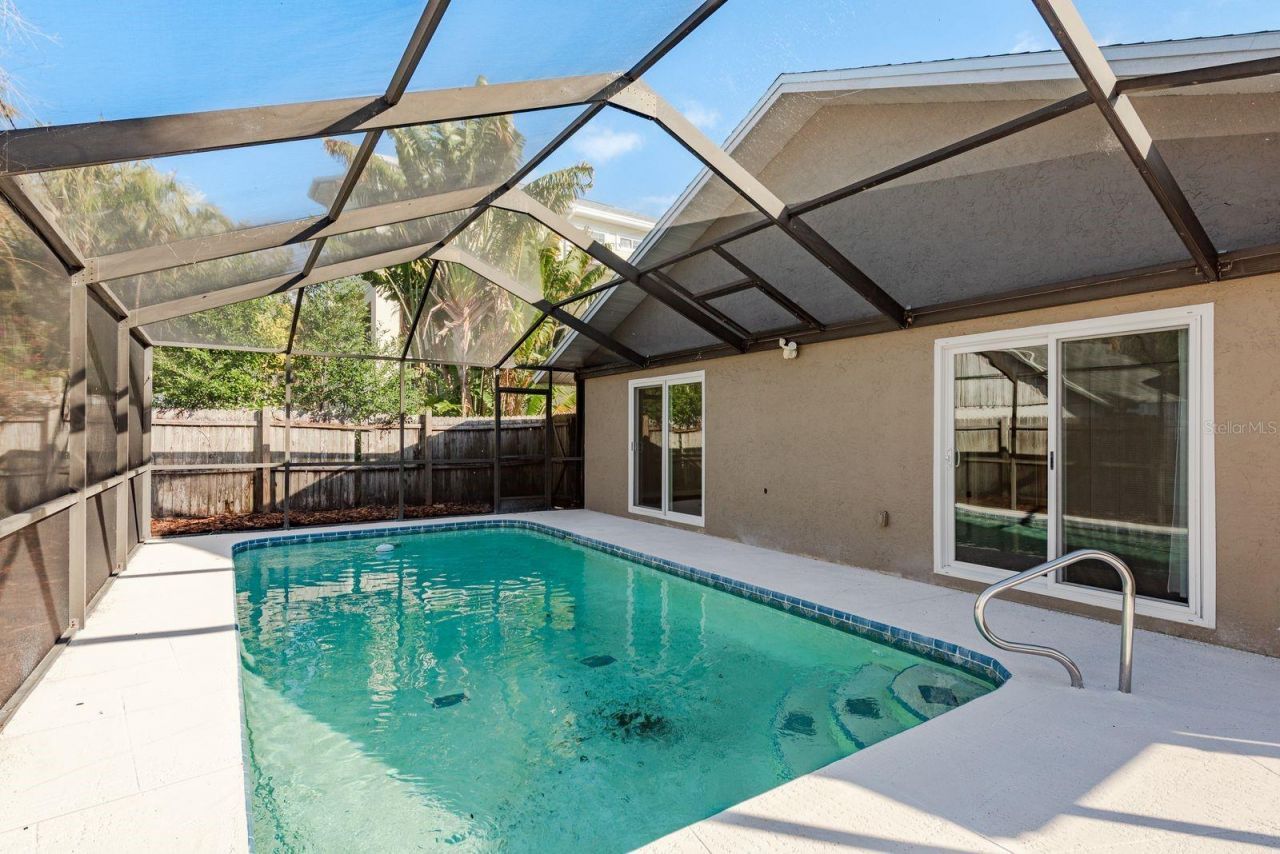 550 Ontario Avenue, Crystal Beach, FL 34681 Photo