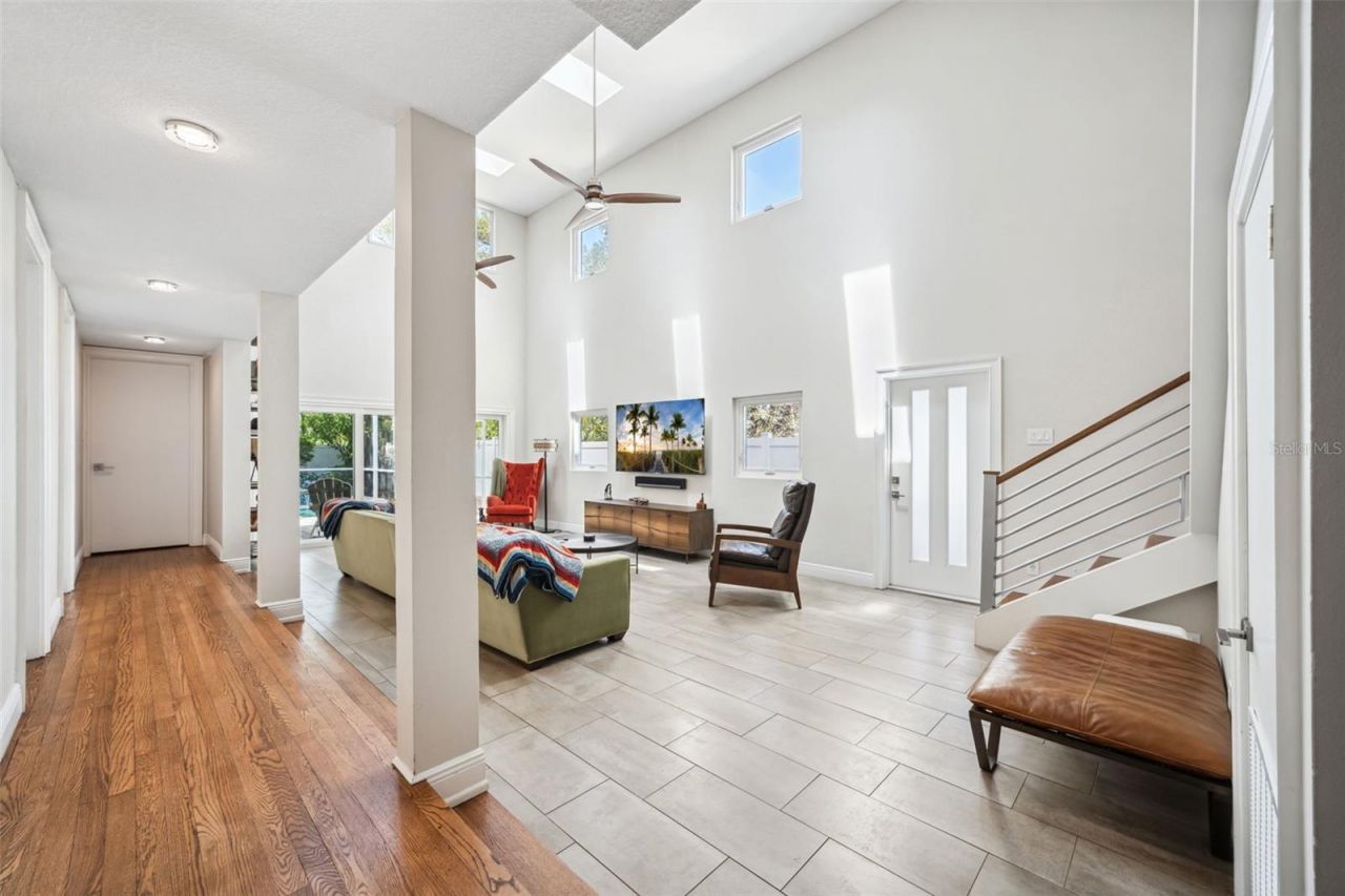 1120 43rd Avenue N, Saint Petersburg, FL 33703 Photo