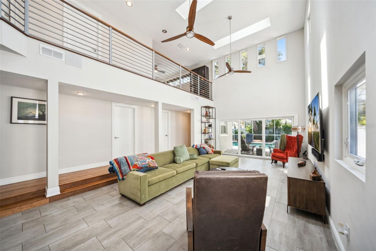 1120 43rd Avenue N, Saint Petersburg, FL 33703 Photo