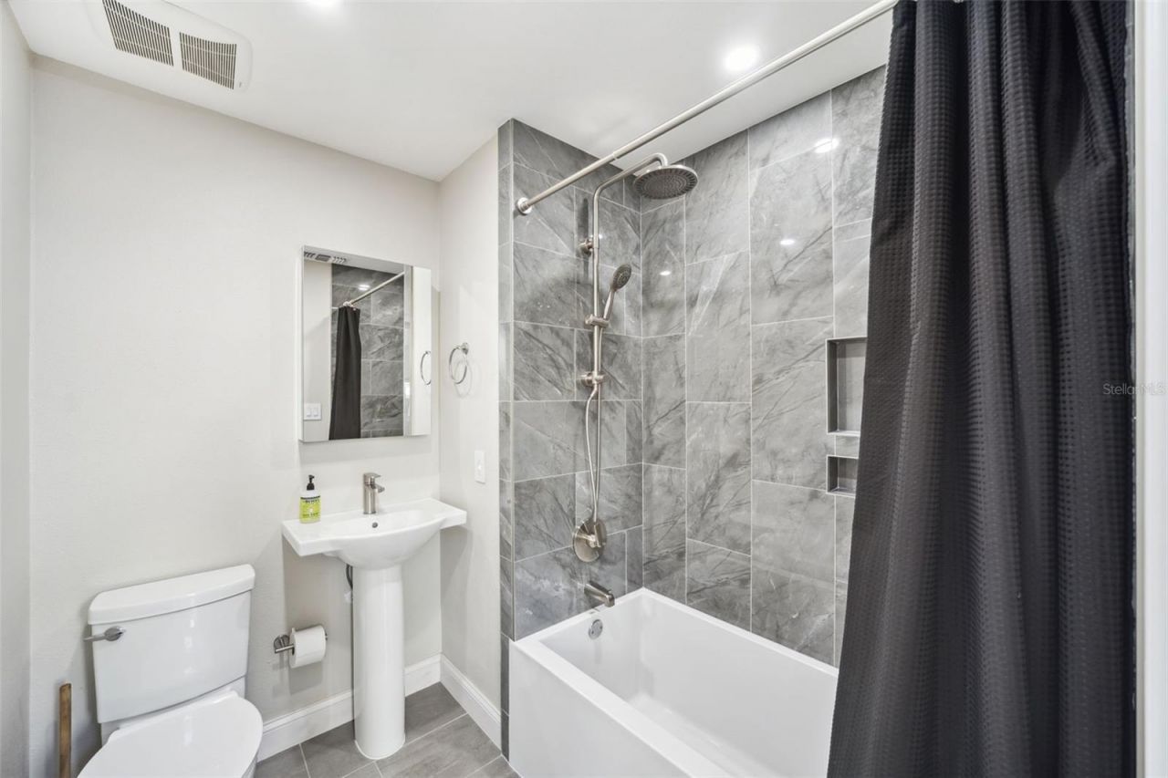 1120 43rd Avenue N, Saint Petersburg, FL 33703 Photo