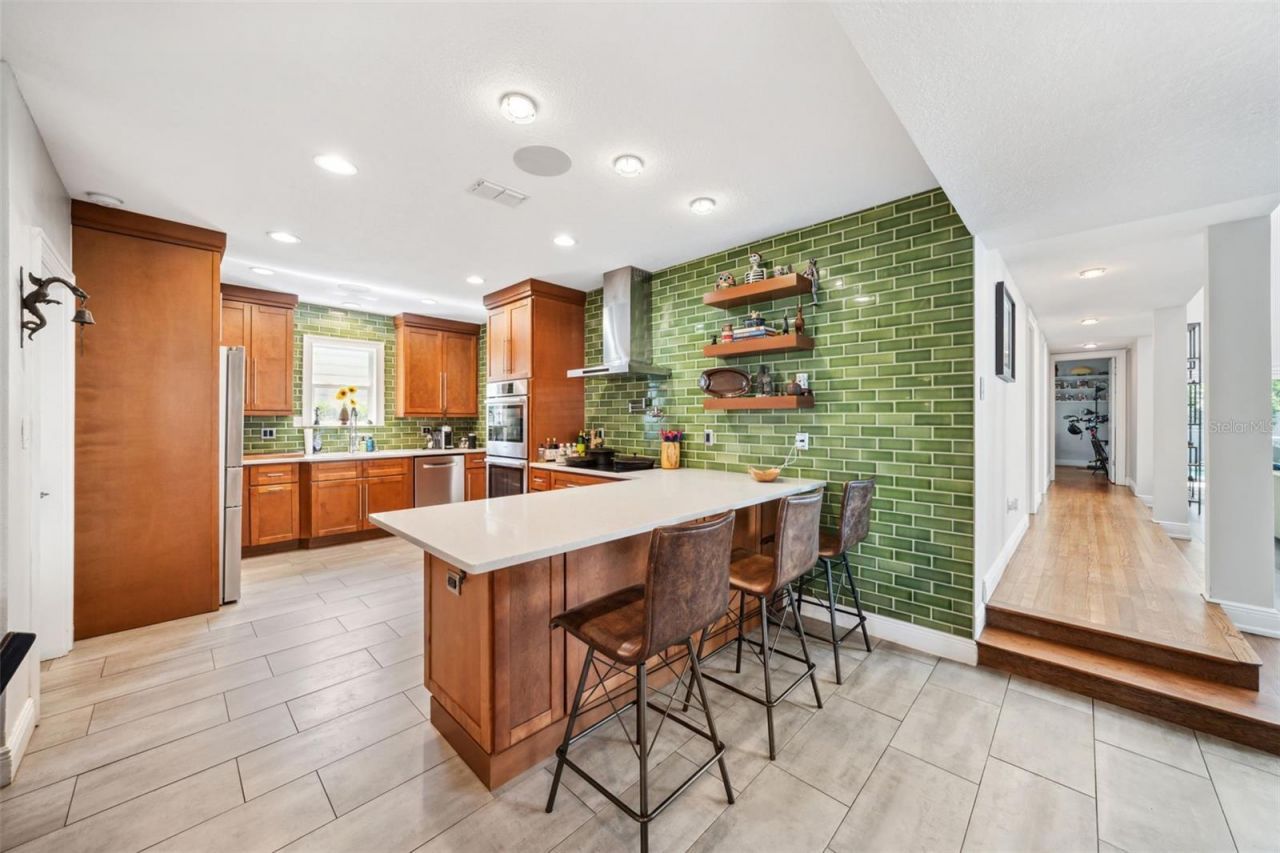 1120 43rd Avenue N, Saint Petersburg, FL 33703 Photo