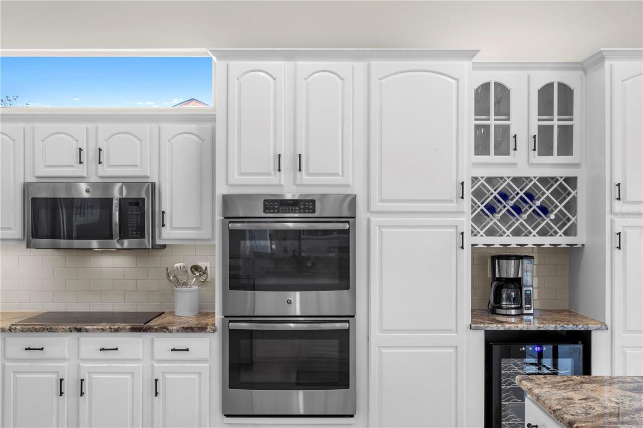 4302 Faircourt Drive, Valrico, FL 33596 Photo