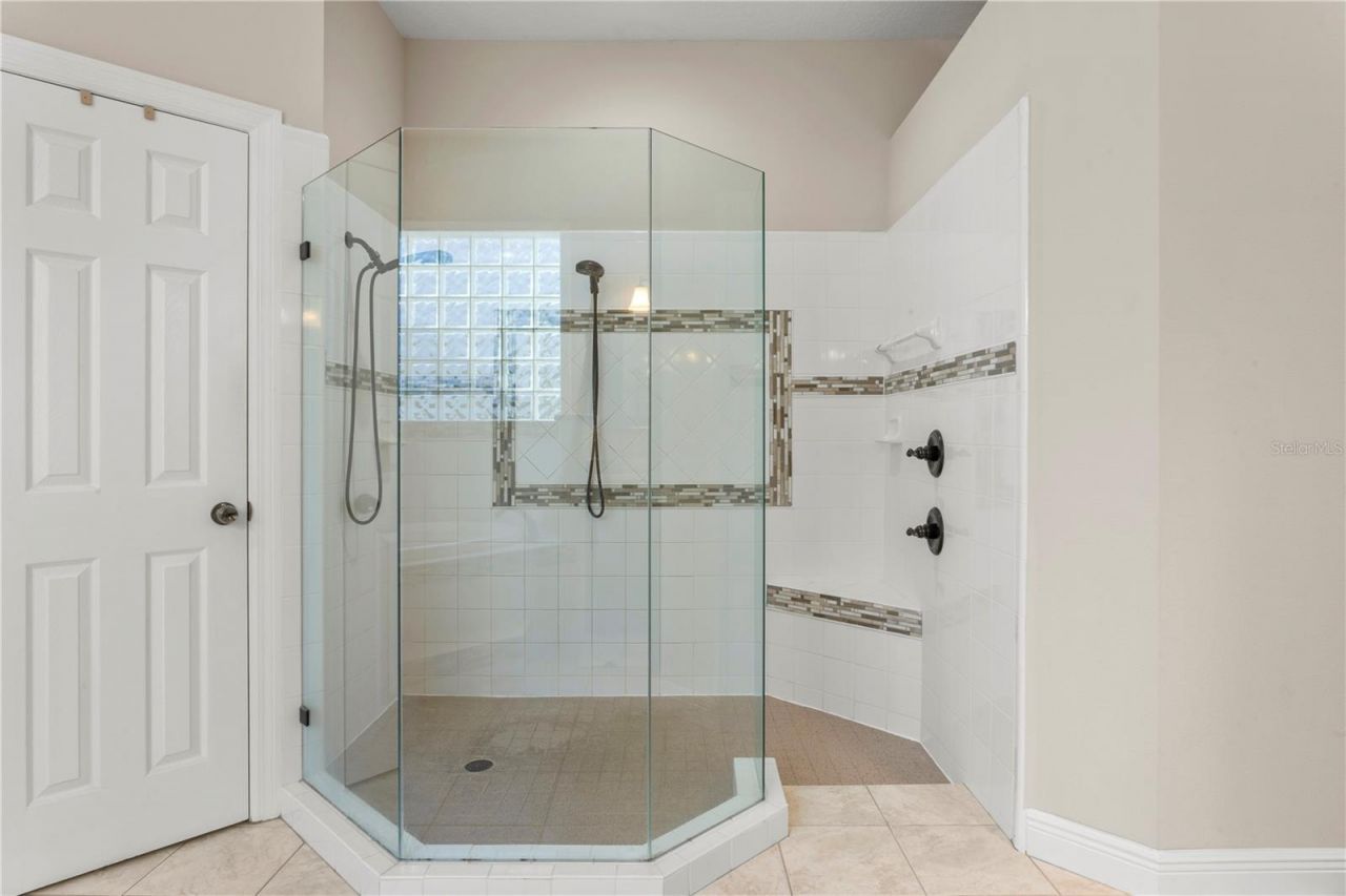 4302 Faircourt Drive, Valrico, FL 33596 Photo