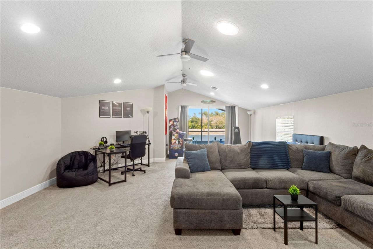 4302 Faircourt Drive, Valrico, FL 33596 Photo