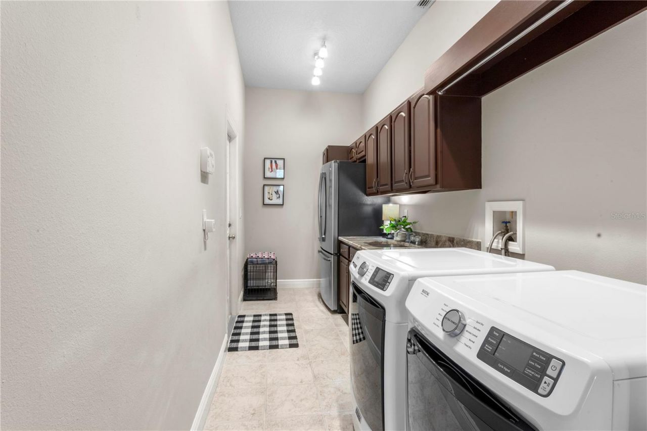 4302 Faircourt Drive, Valrico, FL 33596 Photo