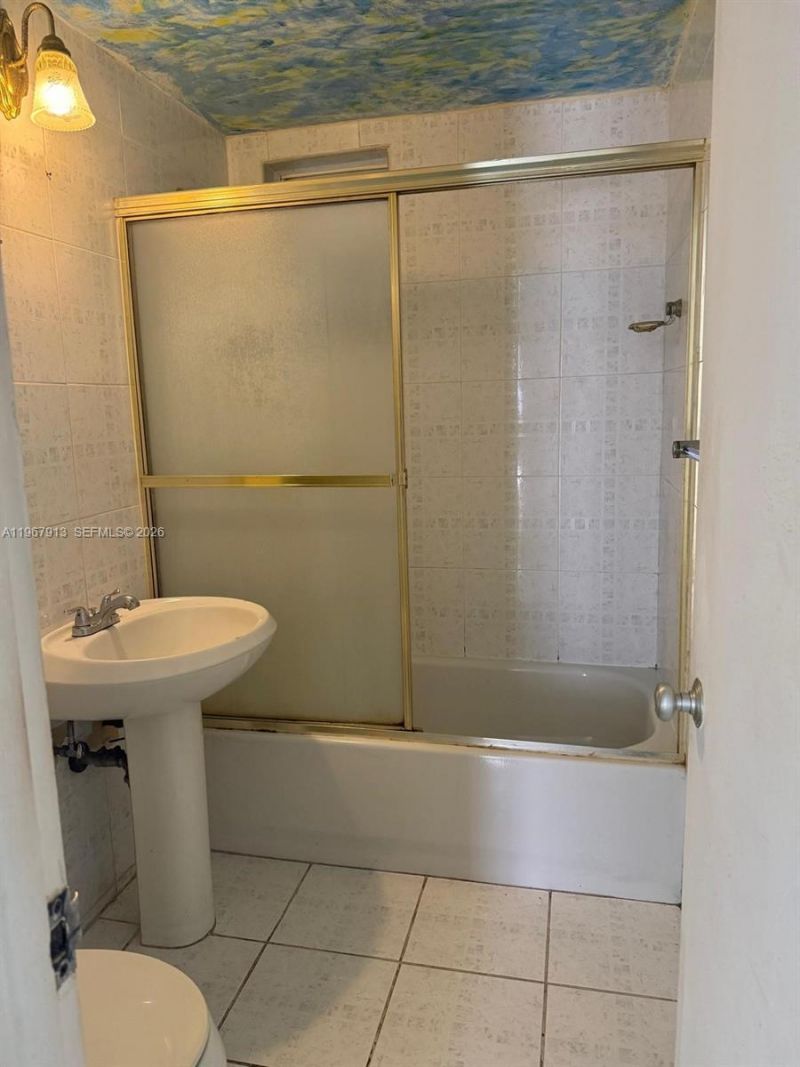 4201 Indian Creek Dr, Unit 2, Miami Beach, FL 33140 Photo